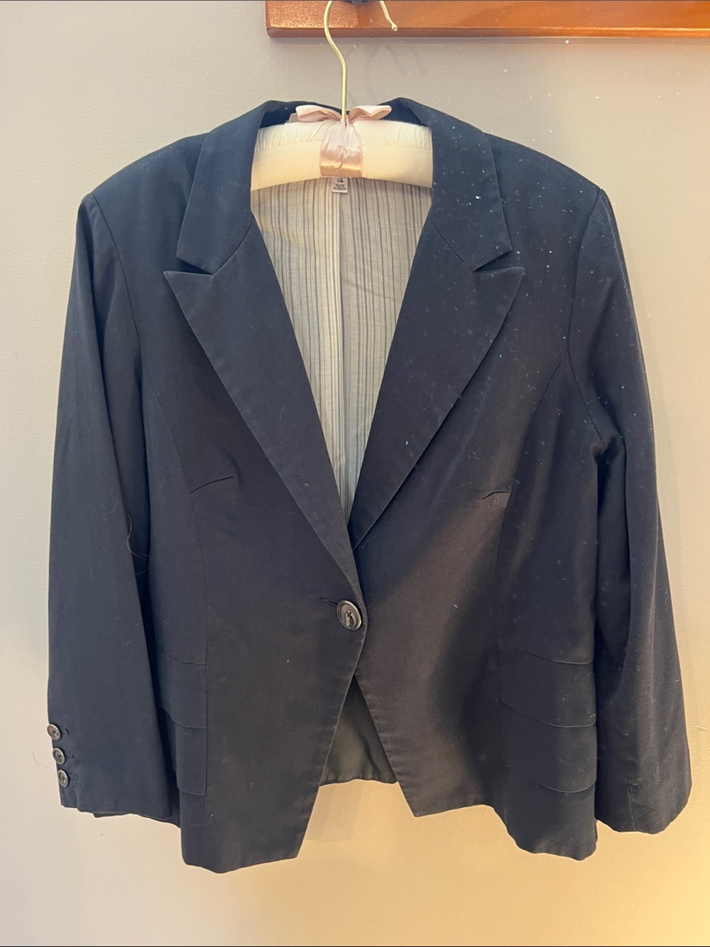 CAbi Black Single-Button Notch-Lapel Blazer